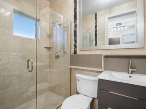 176 S Hibiscus Dr, Miami Beach FL 33139