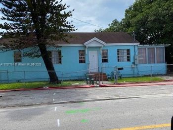 2158 NW 32nd St