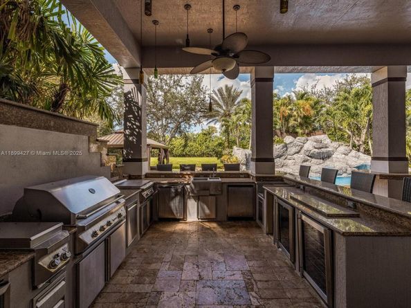 12995 SW 40th St, Davie FL 33330