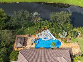 12995 SW 40th St, Davie FL 33330