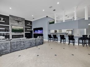 12995 SW 40th St, Davie FL 33330