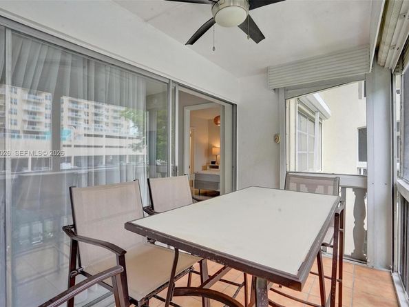 450 Paradise Isle Blvd 204, Hallandale Beach FL 33009