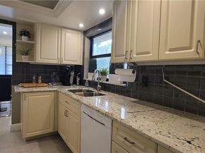 6010 S Falls Cir Drive 423, Lauderhill FL 33319