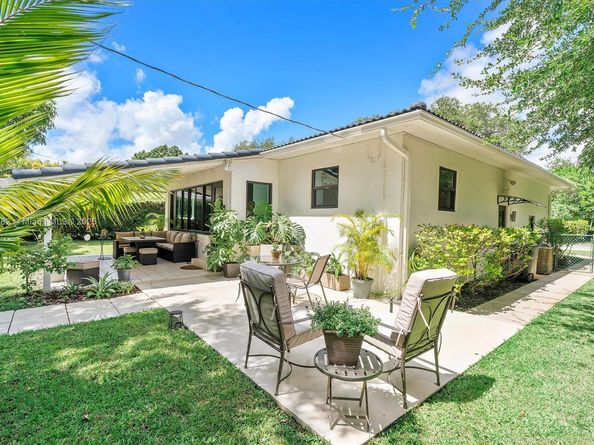 10551 NE 3rd Ave, Miami Shores FL 33138