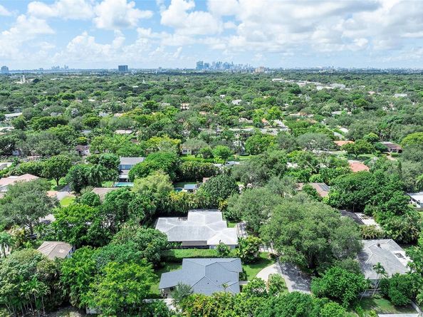 10551 NE 3rd Ave, Miami Shores FL 33138