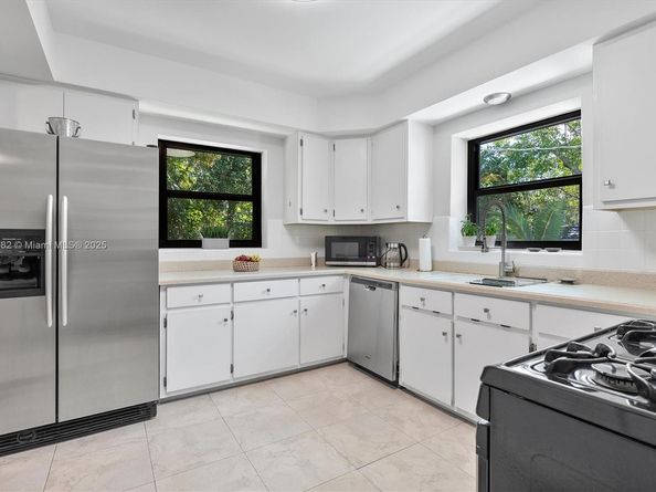 10551 NE 3rd Ave, Miami Shores FL 33138