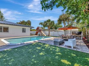 2506 NE 30th St, Fort Lauderdale FL 33306