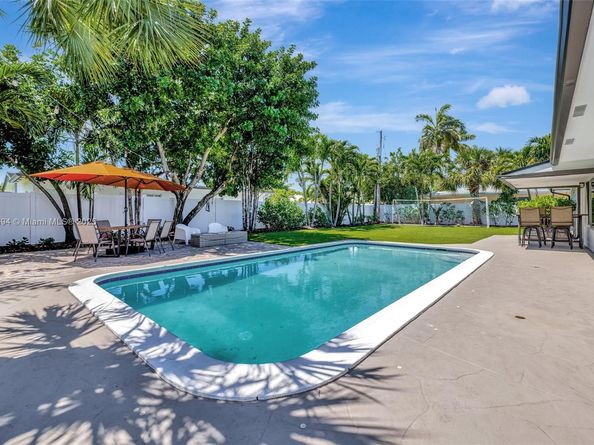 2506 NE 30th St, Fort Lauderdale FL 33306