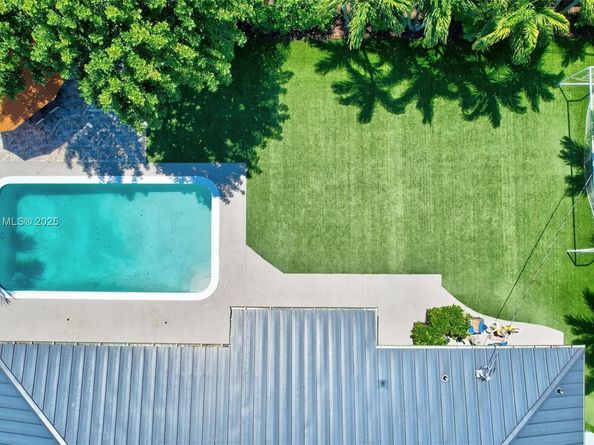 2506 NE 30th St, Fort Lauderdale FL 33306