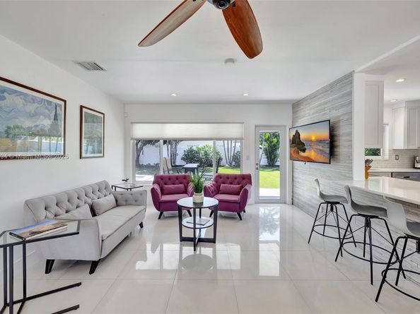 2506 NE 30th St, Fort Lauderdale FL 33306