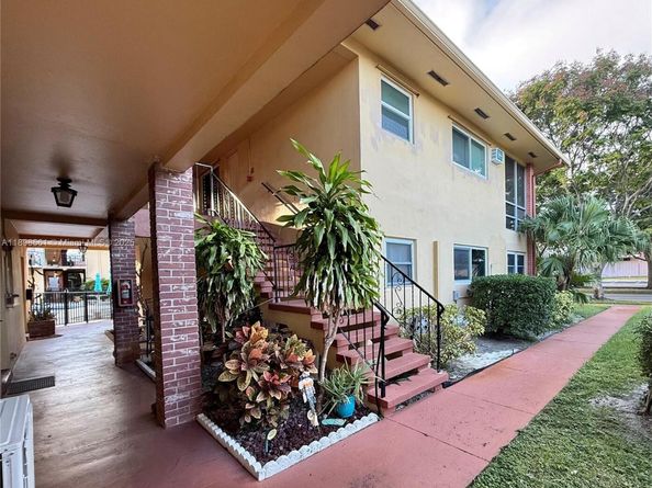 3600 Harrison St 16B, Hollywood FL 33021
