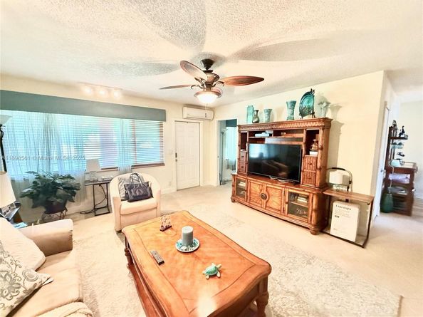 3600 Harrison St 16B, Hollywood FL 33021