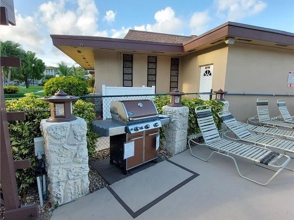 4805 NW 35th St 506, Lauderdale Lakes FL 33319