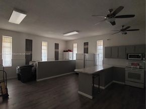 4805 NW 35th St 506, Lauderdale Lakes FL 33319