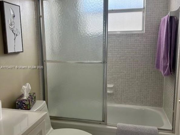 4805 NW 35th St 506, Lauderdale Lakes FL 33319