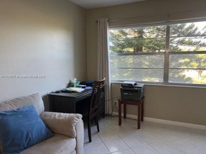 4805 NW 35th St 506, Lauderdale Lakes FL 33319