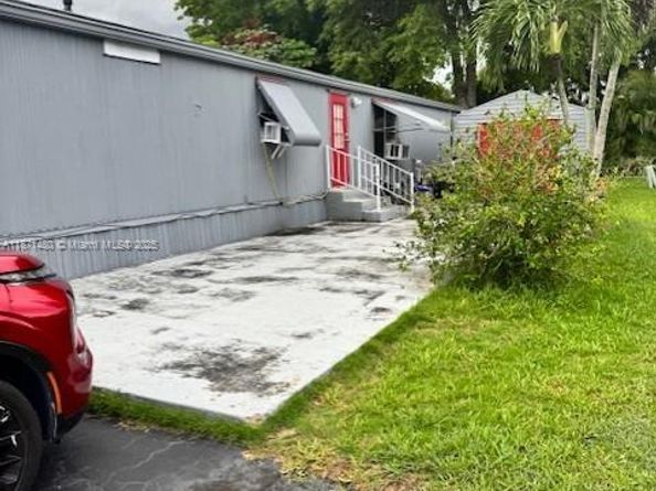 28501 SW 152nd Ave, Homestead FL 33033
