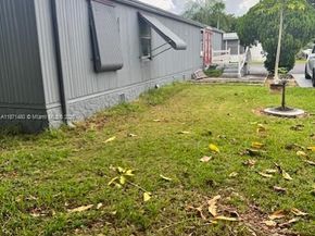 28501 SW 152nd Ave, Homestead FL 33033