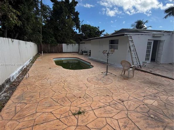 12455 SW 185th Ter, Miami FL 33177