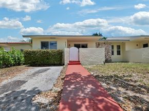 9241 SW 204th Ter, Cutler Bay FL 33189