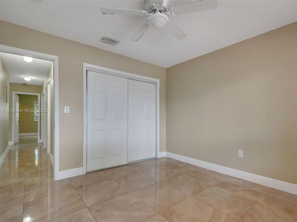 9241 SW 204th Ter, Cutler Bay FL 33189
