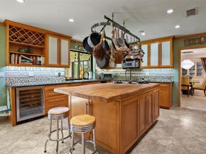 2100 NE 211th Ter, Miami FL 33179