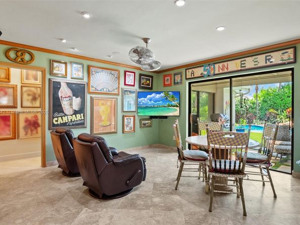 2100 NE 211th Ter, Miami FL 33179