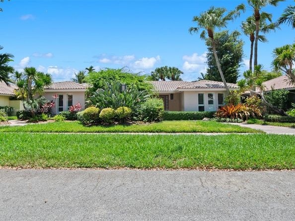 2100 NE 211th Ter, Miami FL 33179