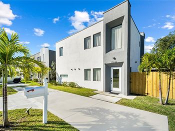 18700 SW 117th Ave
