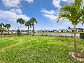 10752 Northbrook Cir, Palm Beach Gardens FL 33412