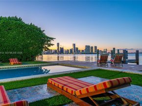 1277 N Venetian Way, Miami FL 33139