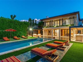 1277 N Venetian Way, Miami FL 33139