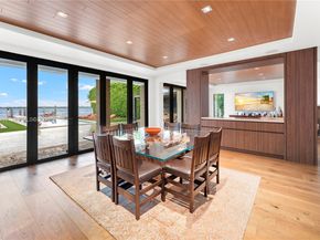 1277 N Venetian Way, Miami FL 33139