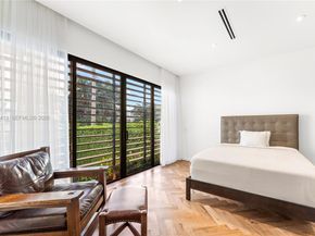 1277 N Venetian Way, Miami FL 33139