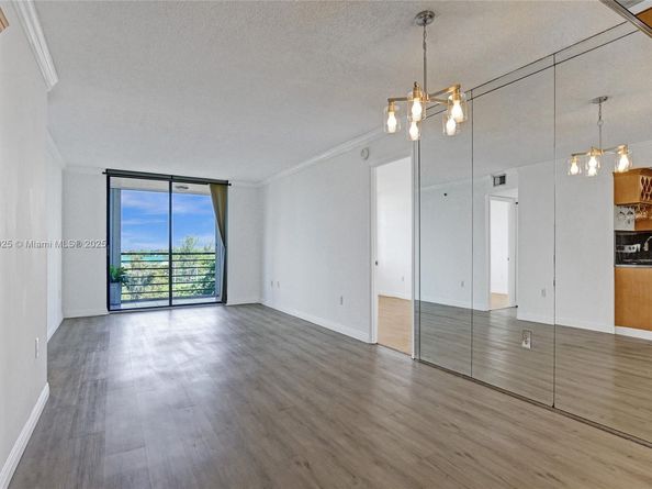 1100 Saint Charles Pl 703, Pembroke Pines FL 33026