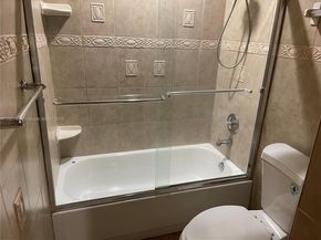 911 NE 199th St 20314, Miami FL 33179