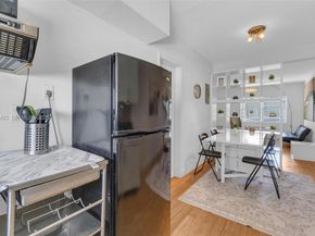 8080 Tatum Waterway Dr 25, Miami Beach FL 33141