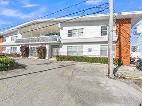 8080 Tatum Waterway Dr 25, Miami Beach FL 33141