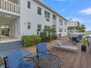 8080 Tatum Waterway Dr 25, Miami Beach FL 33141