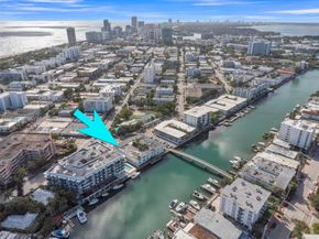 8080 Tatum Waterway Dr 25, Miami Beach FL 33141