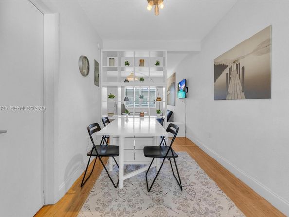 8080 Tatum Waterway Dr 25, Miami Beach FL 33141