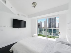 41 SE 5th St 1116, Miami FL 33131