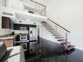 41 SE 5th St 1116, Miami FL 33131