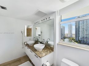 41 SE 5th St 1116, Miami FL 33131