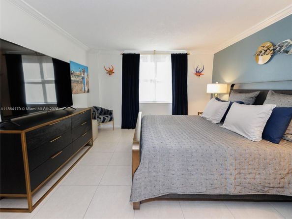 625 Biltmore Way 203, Coral Gables FL 33134
