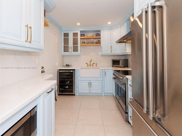 625 Biltmore Way 203, Coral Gables FL 33134