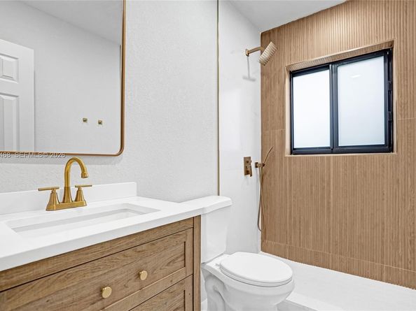 3171 Jackson Blvd, Fort Lauderdale FL 33312