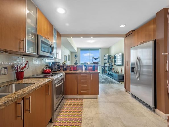 1945 S Ocean Dr 401, Hallandale Beach FL 33009