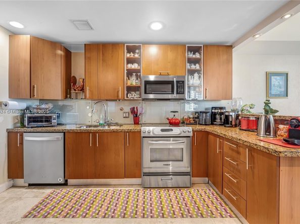 1945 S Ocean Dr 401, Hallandale Beach FL 33009