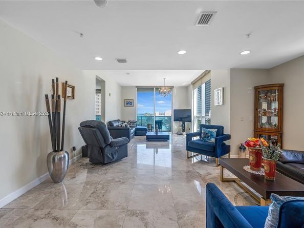 1945 S Ocean Dr 401, Hallandale Beach FL 33009